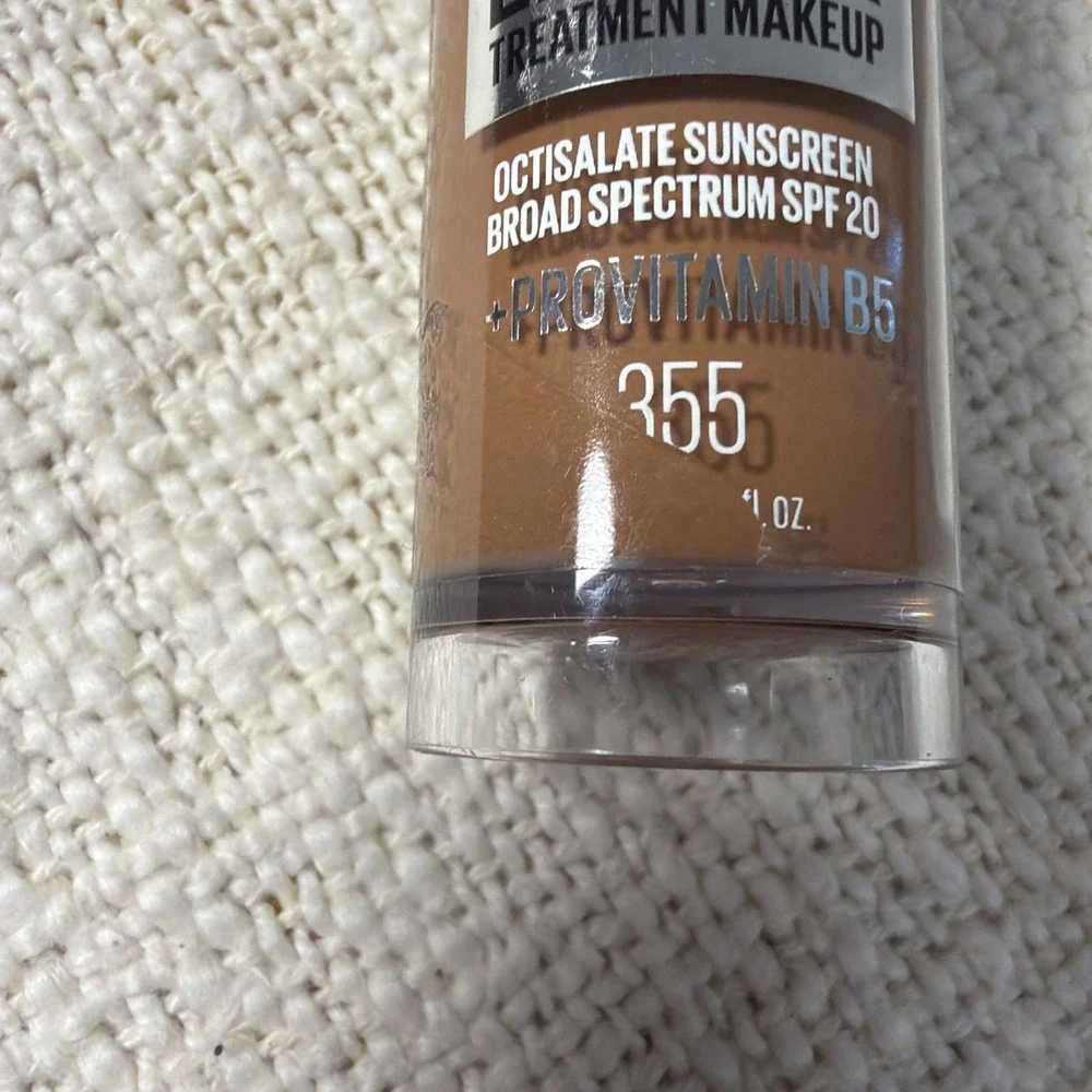 NEWMaybelline - Instant Age Rewind Eraser Treatment  SPF 20  Shade 355 Free Ship